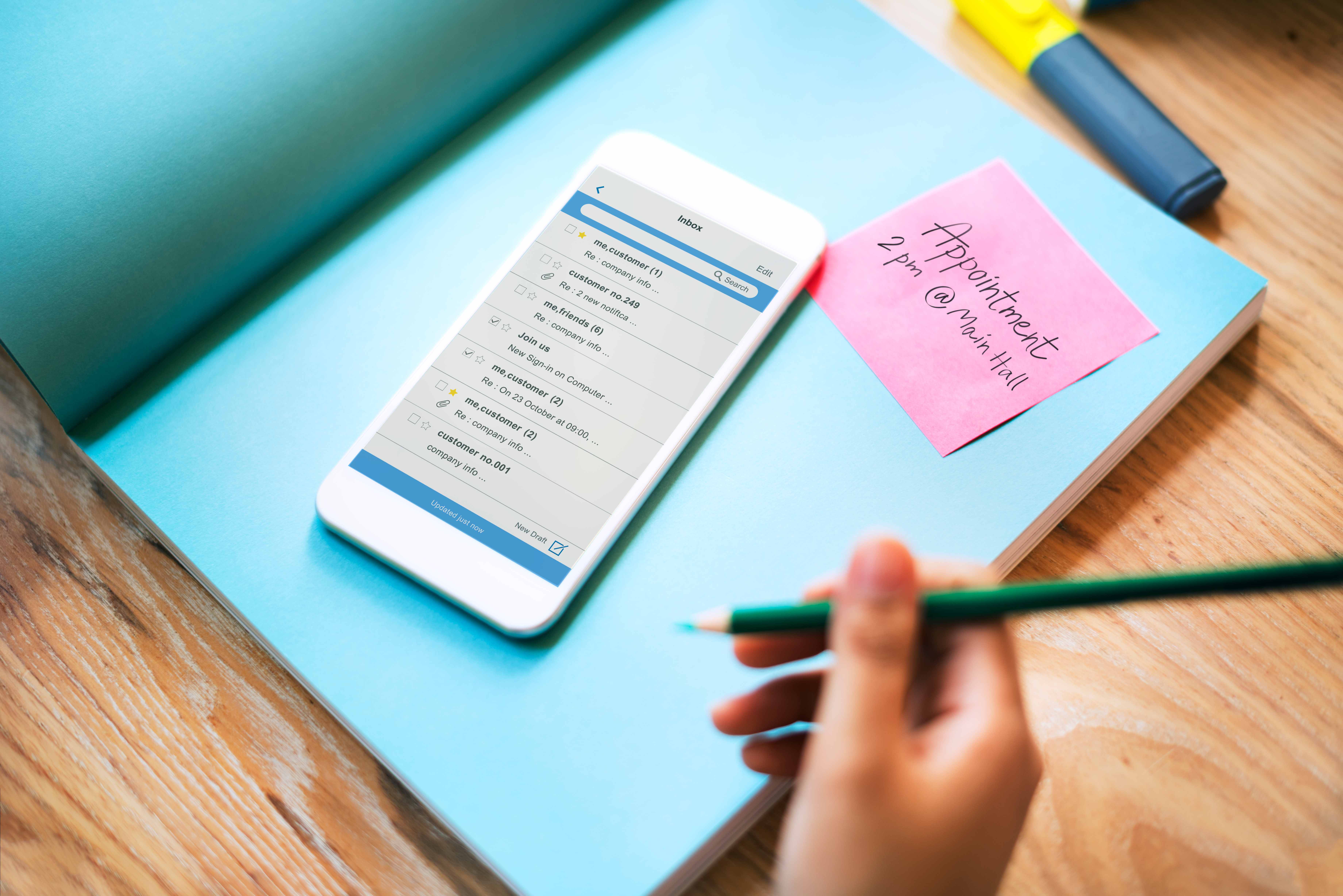 Как самостоятельно создать опрос в Telegram